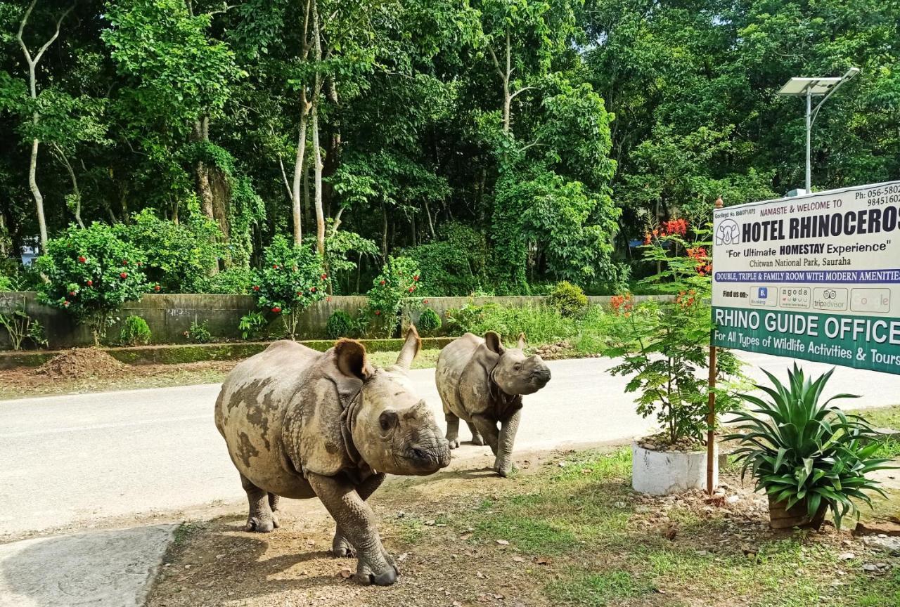 Hotel Rhinoceros-Homestay Sauraha Luaran gambar