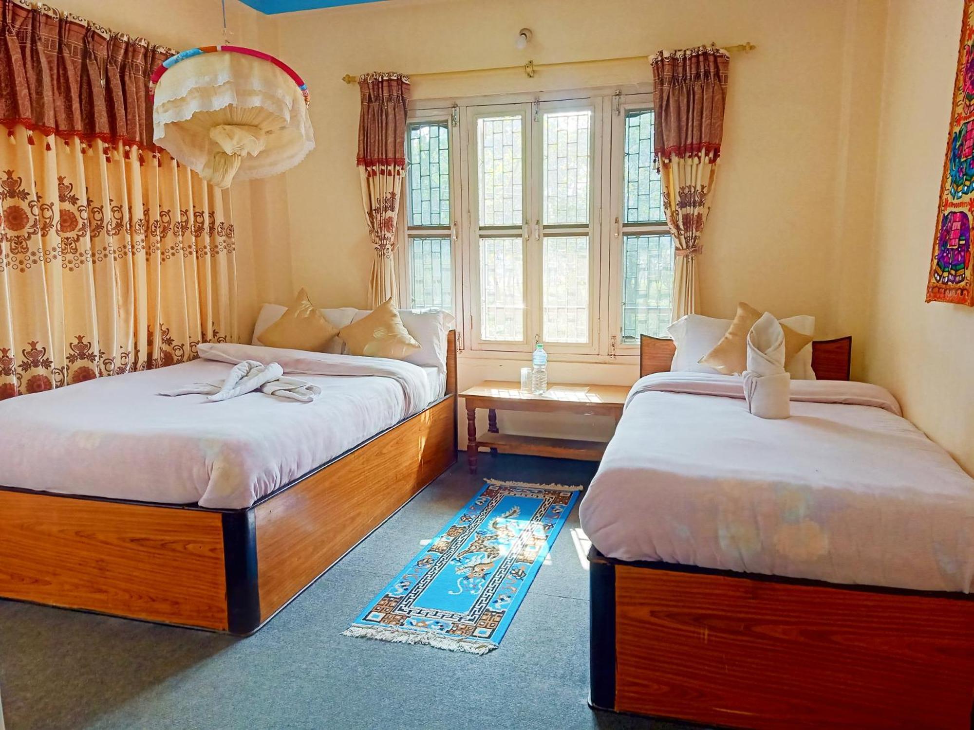 Hotel Rhinoceros-Homestay Sauraha Luaran gambar